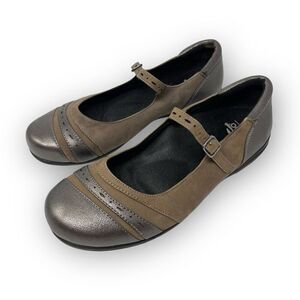 Abeo Mary Jane Shoes Brown Leather Slip Resistant Comfort Flats Womens Size 7.5